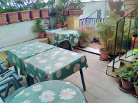 Room in Guest Room - Single Room with Shared Bathroom