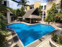 Hotel Plaza Caribe Отели рядом с достопримечательностью «Улица Тулум»