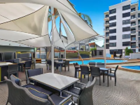 Aqualine Apartments on the Broadwater Hotels in Southport