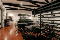 D' la Torre Hotel - breakfast