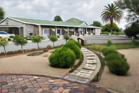 Die Kleipot Guest House Hotels in Pixley Ka Seme