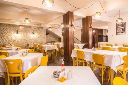 Hotel Londres Отели в г. Сан-Лоренсу