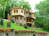Roes Suites Hotels in Almopia