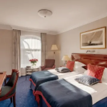 Grand Hotel Moika 22 Hotel berhampiran Jambatan Istana