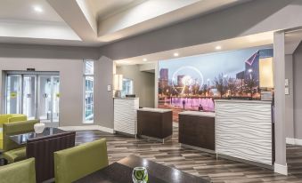 La Quinta Inn & Suites by Wyndham Atlanta Alpharetta