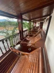 Luang Prabang - Villa Ouis Namkhan Riverside 2 Hotel di Park Ou