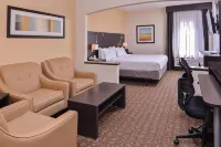Holiday Inn Express & Suites TOPEKA WEST I-70 WANAMAKER by IHG Hotels in Topeka