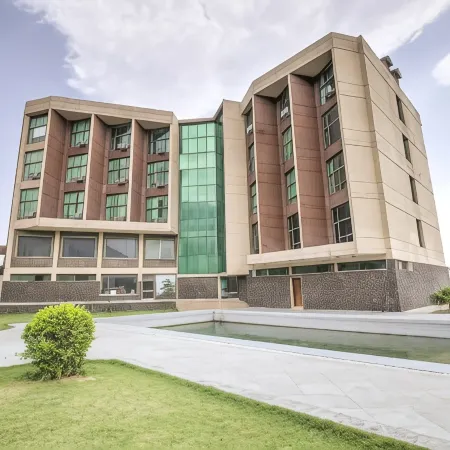 Hotel Devi Grand - Katra
