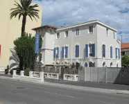 Hotel Le Havre Bleu Villa Grecque Kerylos 주변 호텔