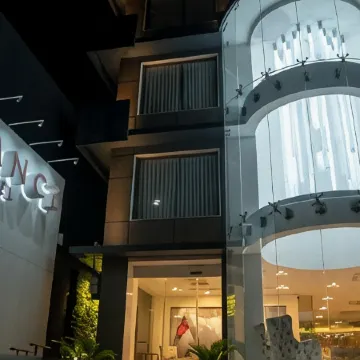 De Glance Hotel