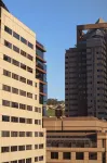 HAVN Aparthotel by Totalstay Hotel dekat South African Jewish Museum