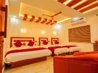 Marina Suites Aiport Hotel فنادق في Angamali