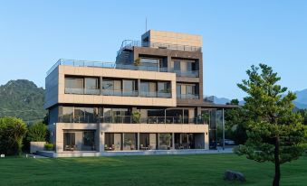 Tan Villa