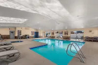 Clarion Pointe Wenatchee - Kolam Renang