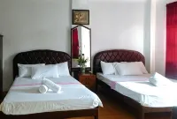 RedDoorz @ RHR Tourist Inn Canlaon Hotels in Canlaon City