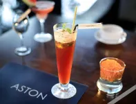 Aston Inn Mataram - Barer
