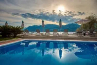 Hotel Capri - Pool