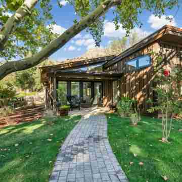 Canyon Casitas at Zion Hotel Exterior