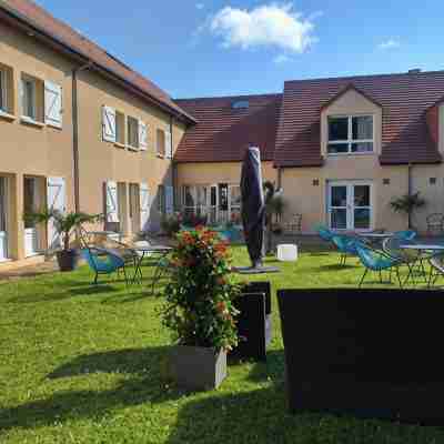 Hôtel Nell Hotel Exterior