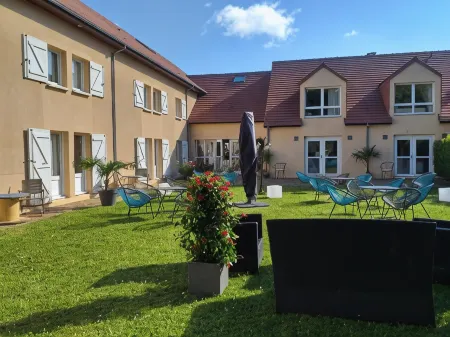 Hôtel Nell Отели в г. Шамбре