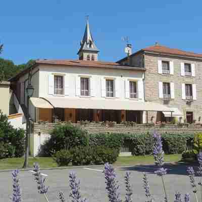 Logis Hôtel LE RELAIS Hotel Exterior