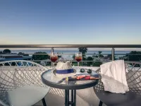 Hotel Albatros Hotels in Agia Pelagia Chlomou