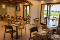 Agriturismo Corte Casa Erminia Hotels in Lazise