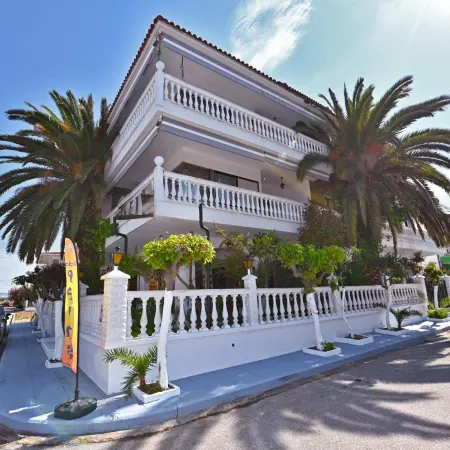 Dionisos Palms Apartments
