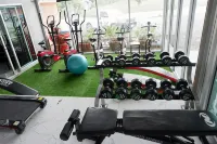 Valee Home & Food Hotels in Ban Na