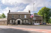 The Oaks Hotel