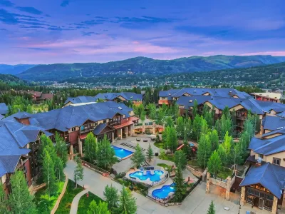Grand Timber Lodge