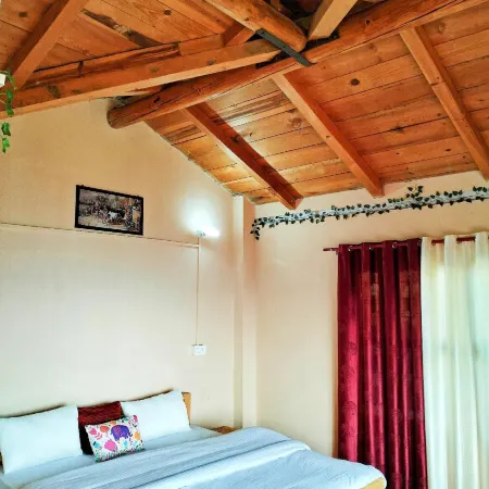 Binsar Jungle House - Private Self-Stay Mountain  Retreat