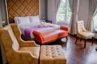 Beth Kasegaran Theresia Hotels in Megamendung