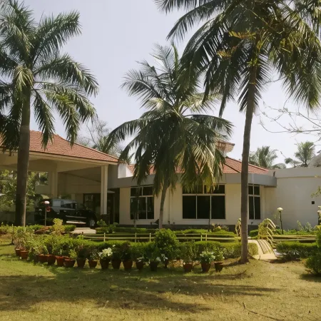 Hotel Kpm Tripenta