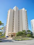 Maldives Resort Main Beach, Gold Coast Hotels near Mariner's Cove Marina