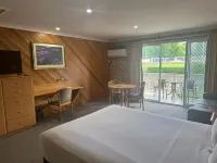 The Hermitage Motel - Campbelltown Hotels in Narellan
