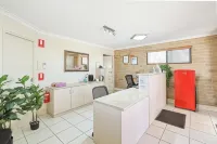 Emerald Central Palms Motel Hotels in Emerald