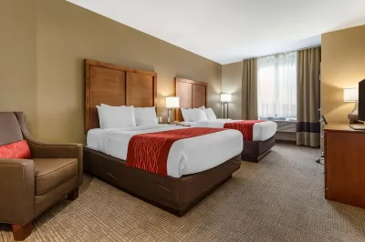 Comfort Inn & Suites Near Mt Rushmore