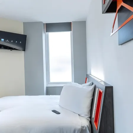 Easyhotel Reading Отели рядом с достопримечательностью «Стадион «Мадейски»»