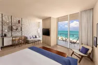 SLS Cancun Hotel & Residences
