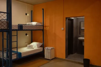 Snooze Station by Sydney Galle Hotel a 