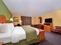 Quality Inn & Suites Grinnell Near University Hotels in Poweshiek County