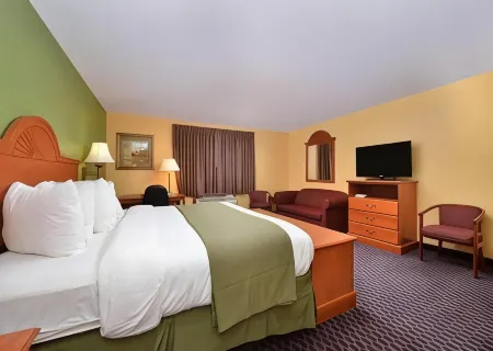 Quality Inn & Suites Grinnell Near University