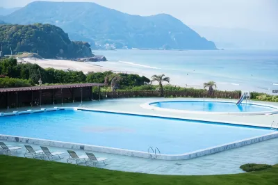 Hotel Izukyu Hotels near Shirahama beach