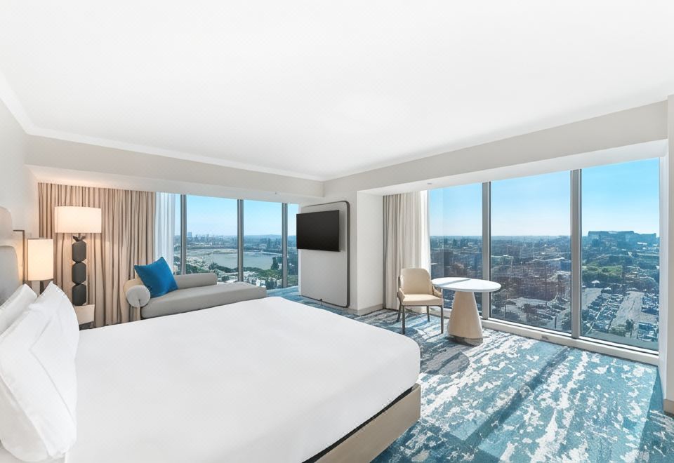 [힐튼 애너하임 호텔 로비 이미지]