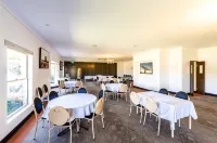 ปาร์คส์ อินเตอร์เนชั่นแนล โมเตอร์ อินน์