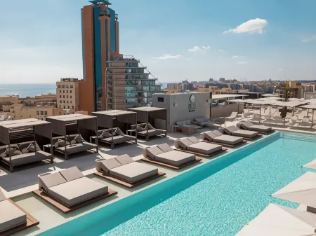 The Londoner Hotel St. Julian's