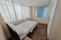 The Half House by Elmar Cabin