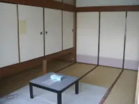 Omihachiman Youth Hostel Hotels near Chomeiji Temple