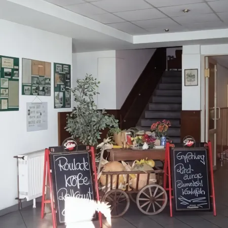 Land-gut-Hotel Kretscham Schönbach Отели в г. Нойгерсдорф